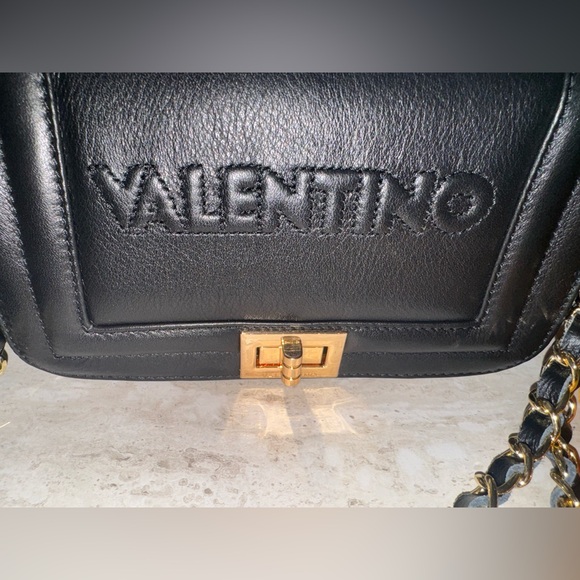 VALENTINO BY MARIO VALENTINO
Beatriz Leather Shoulder Bag - Picture 2 of 6